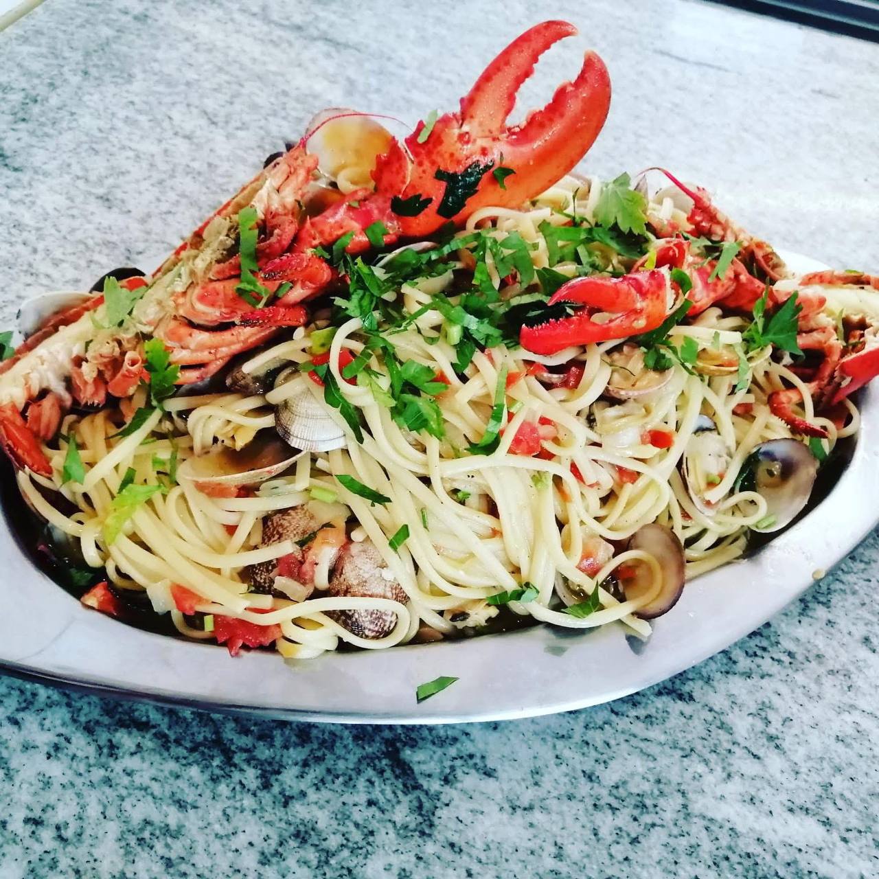 Linguine Homard et Vongole